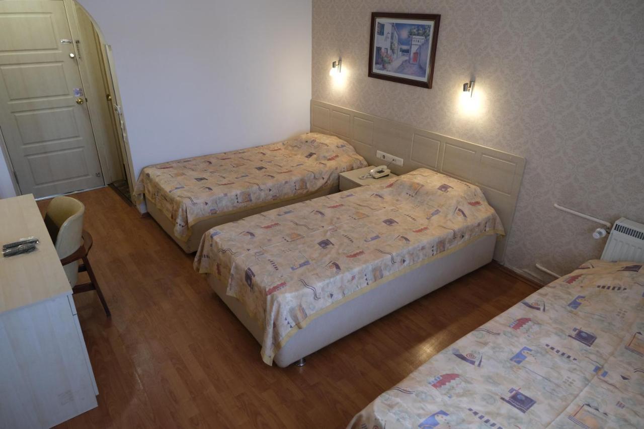 Artan Hotel 3*